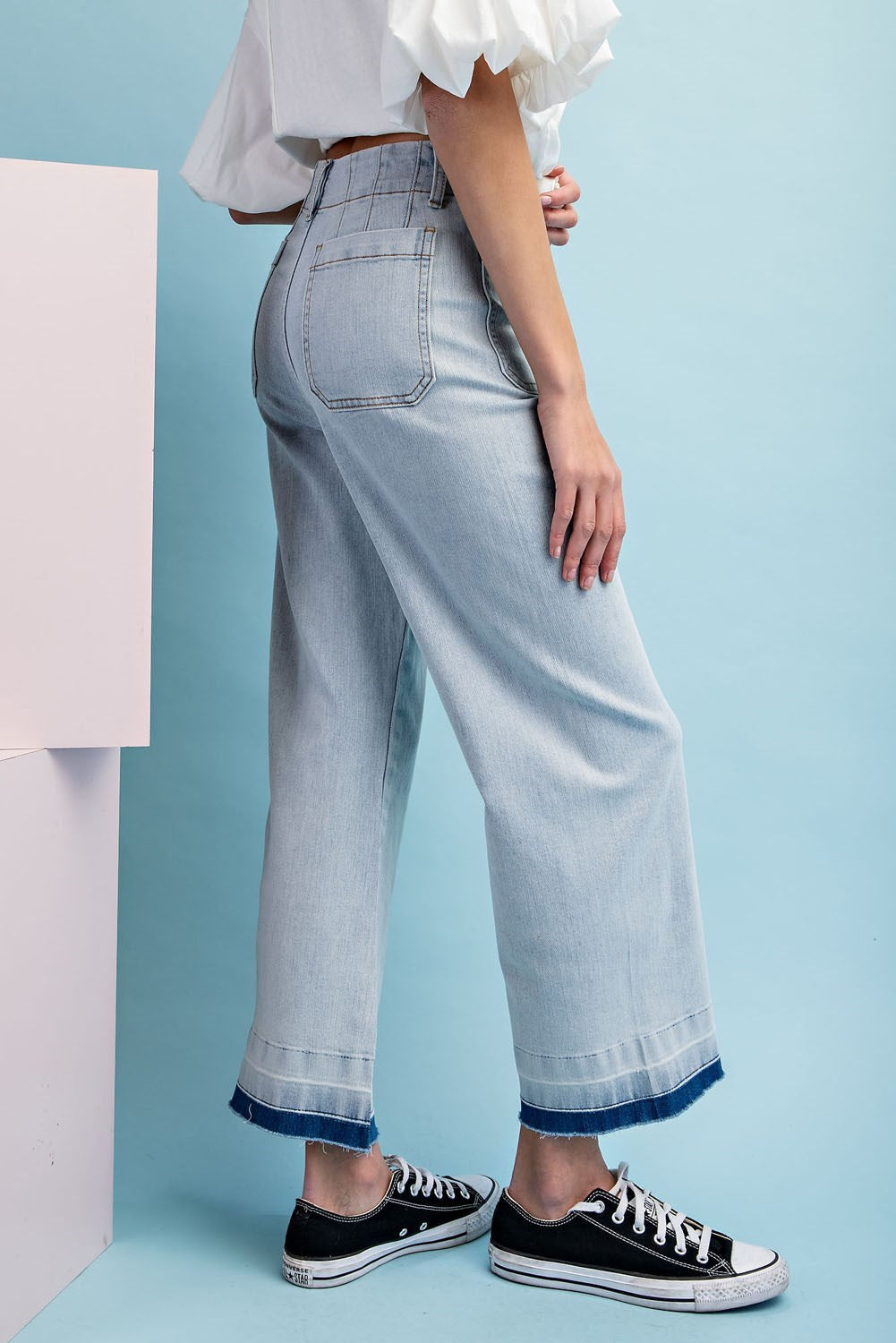 MINERAL WASHED DENIM CROPPED PANTS