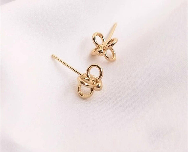 Criss Cross Studs