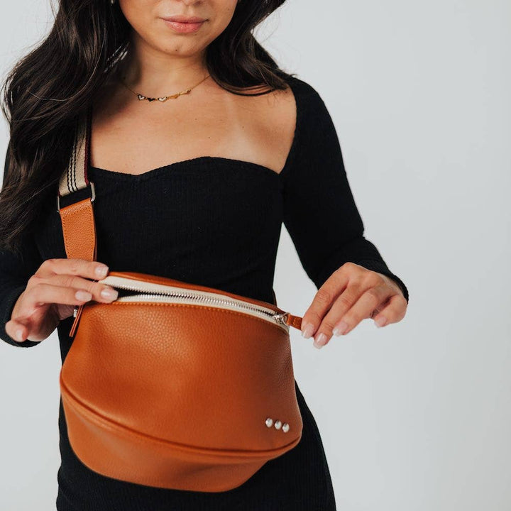 Sutton Crossbody Sling Bag: Brown