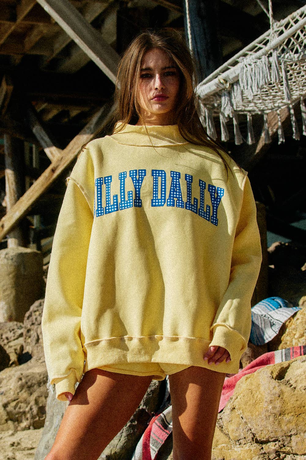 DILLYDALLY Reversible Mockneck Sweatshirt