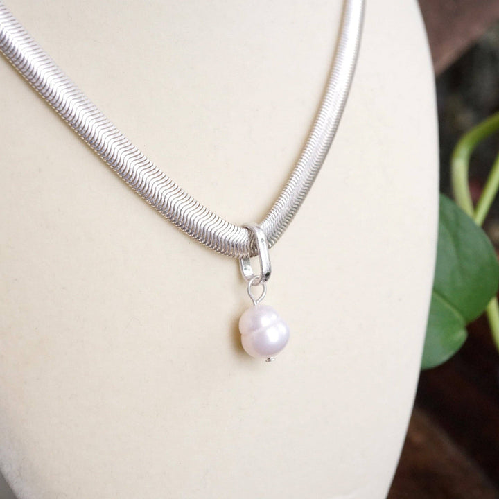 Herringbone Necklace with a Freshwater Pearl