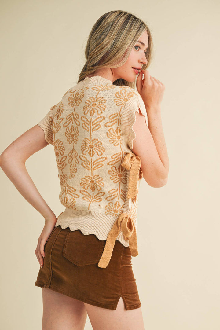 FLORAL SWEATER VEST