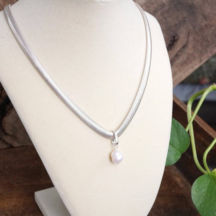 Herringbone Necklace with a Freshwater Pearl