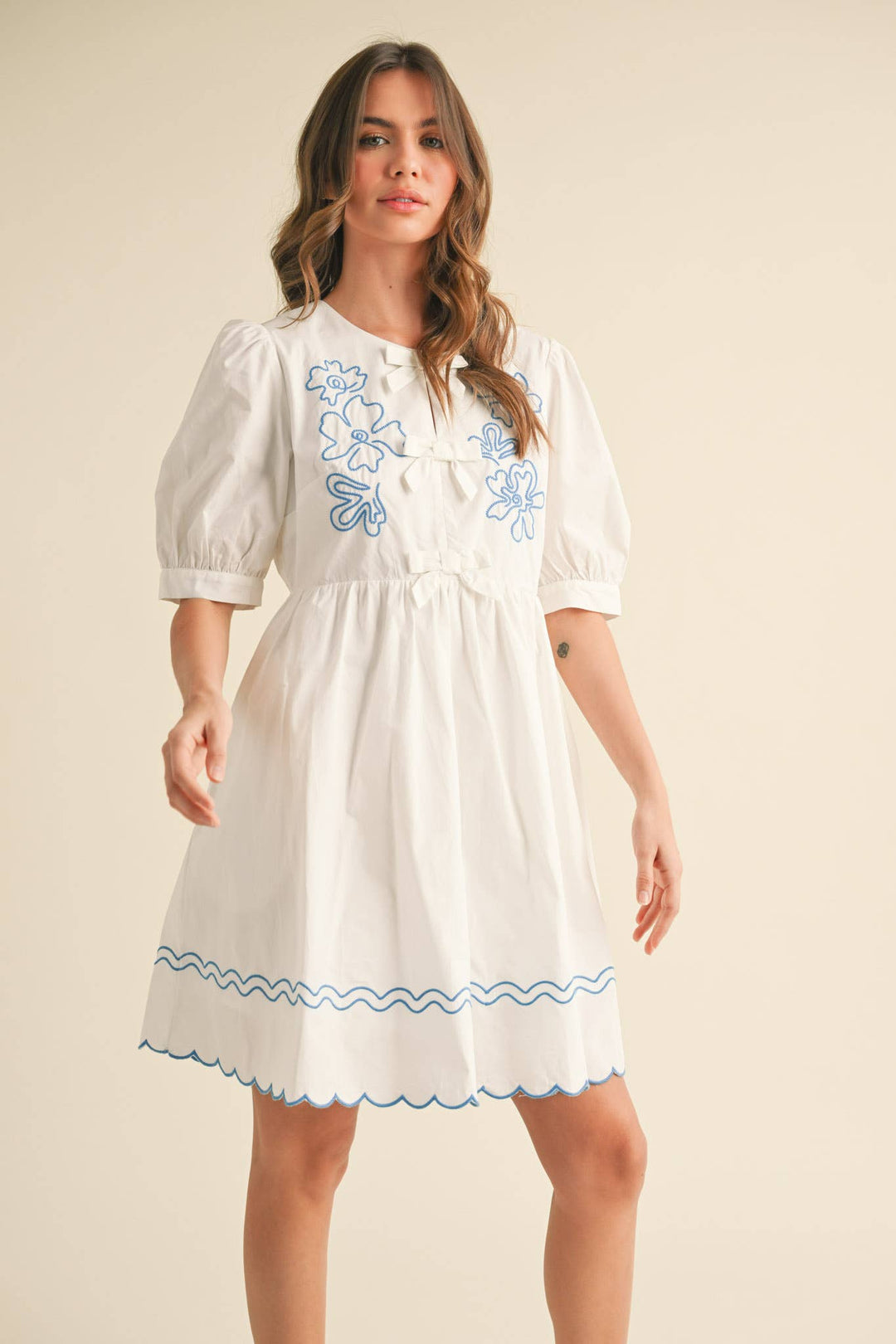 EMBROIDERY BOW MINI DRESS