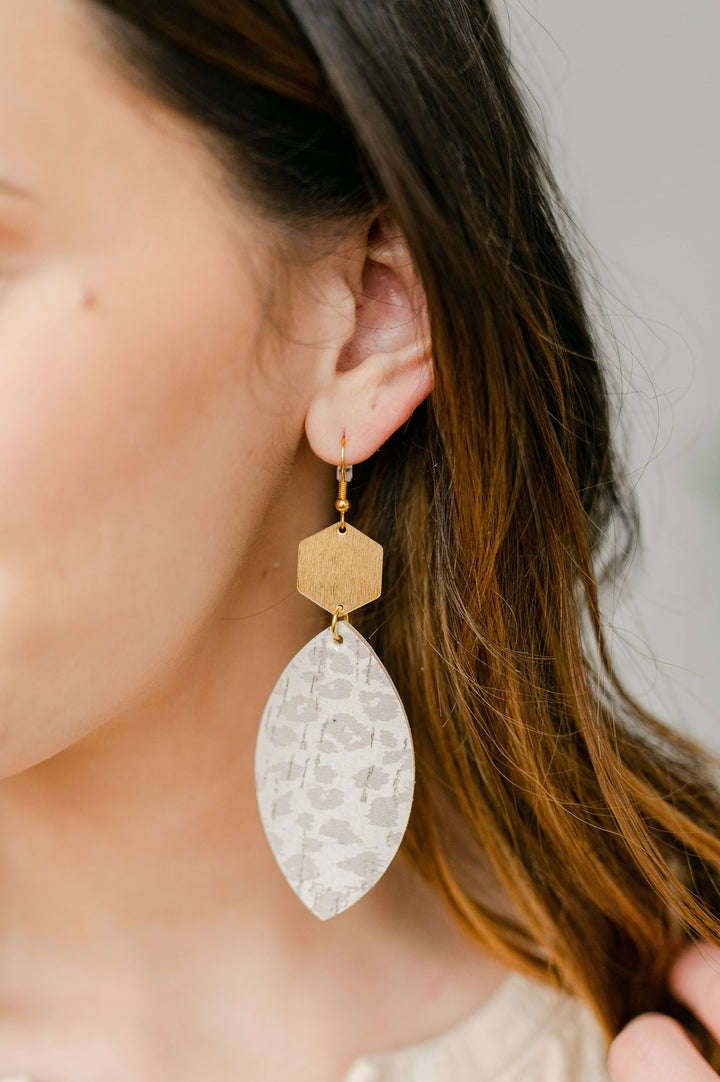 Poppi leather earring