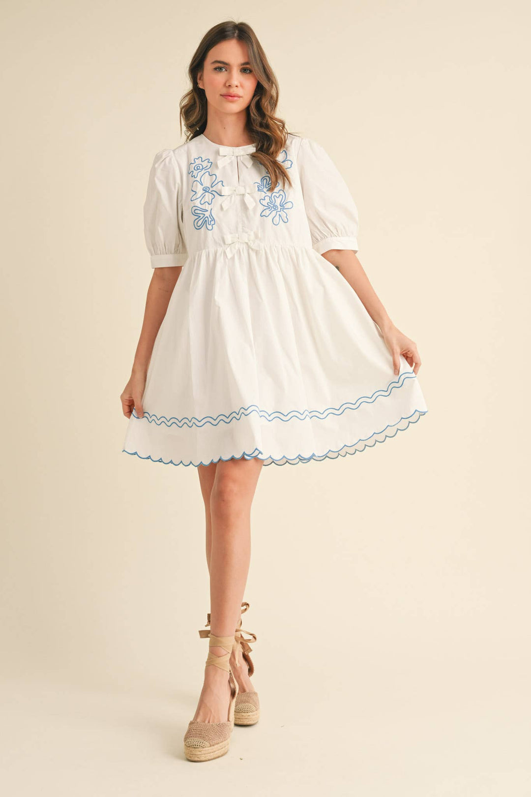 EMBROIDERY BOW MINI DRESS