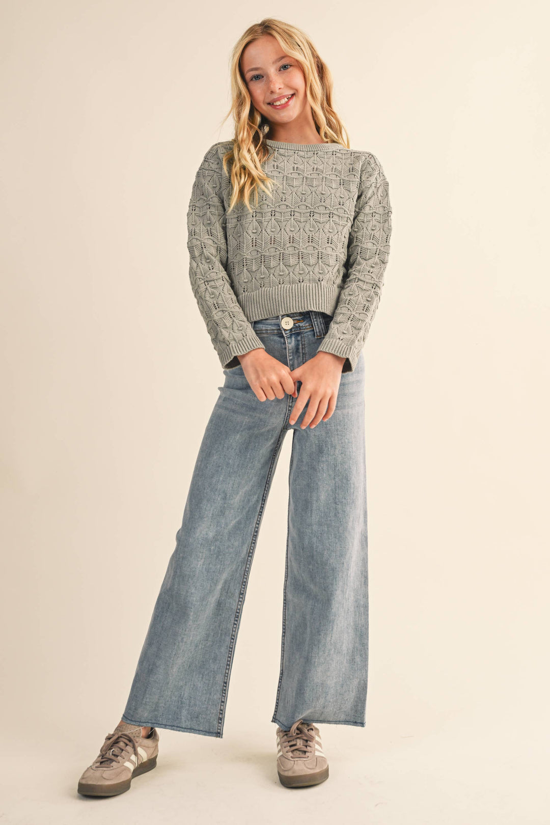 GIRLS CREW NECK WAVY SWEATER