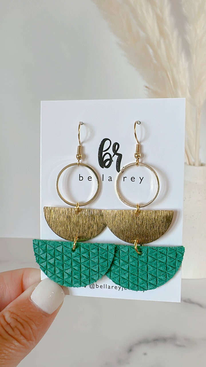 Eleanor leather earrings {green}