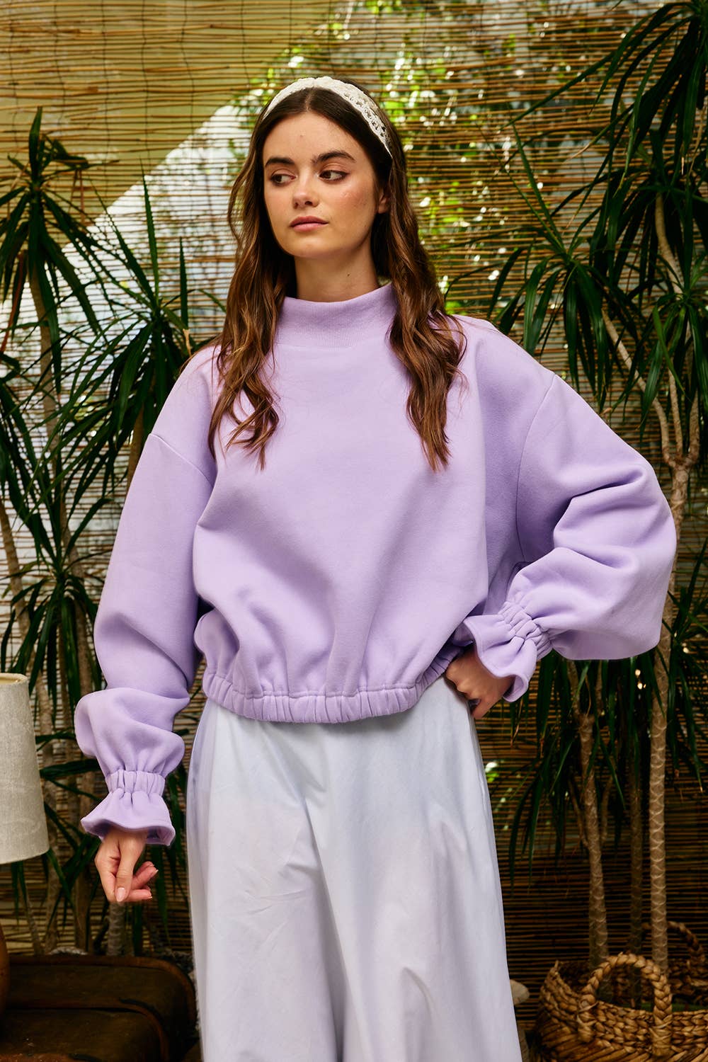 Ruffled cuff Detail Mock-neck Sweatshirt