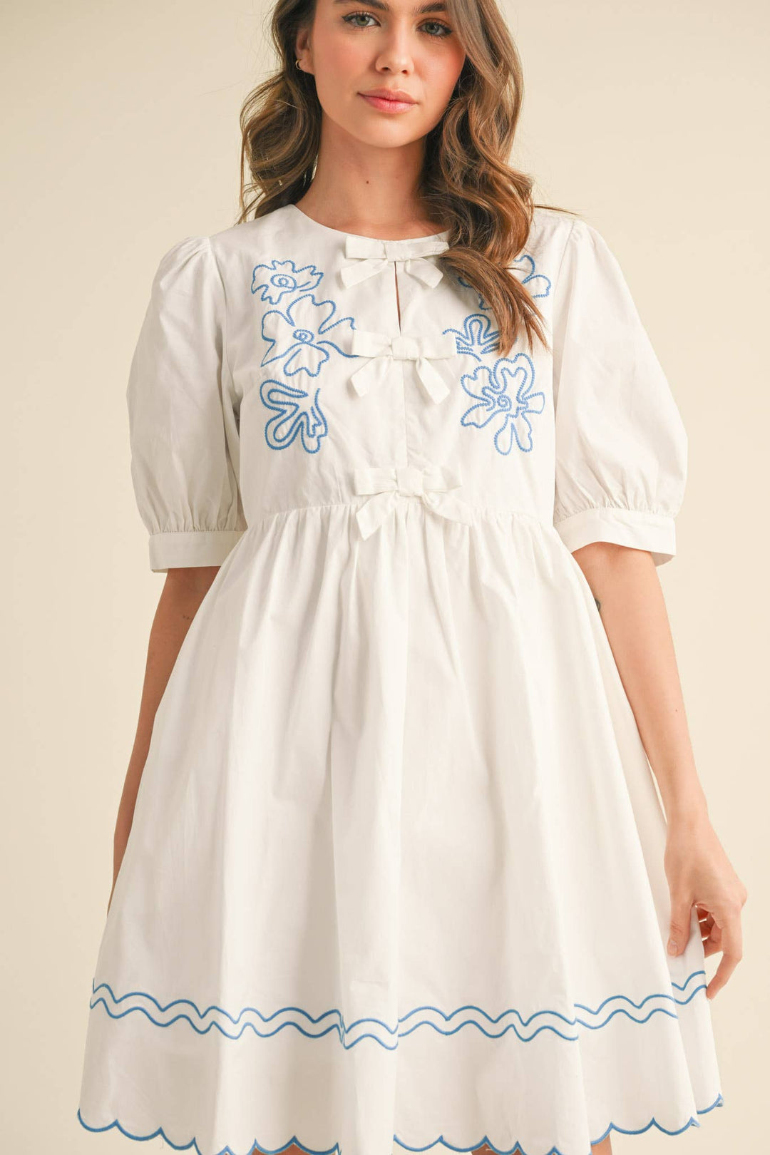 EMBROIDERY BOW MINI DRESS